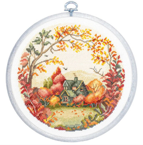 Luca-S Autumn Counted Cross Stitch Kit with 205mm Hoop, Aida 16, 17x17cm