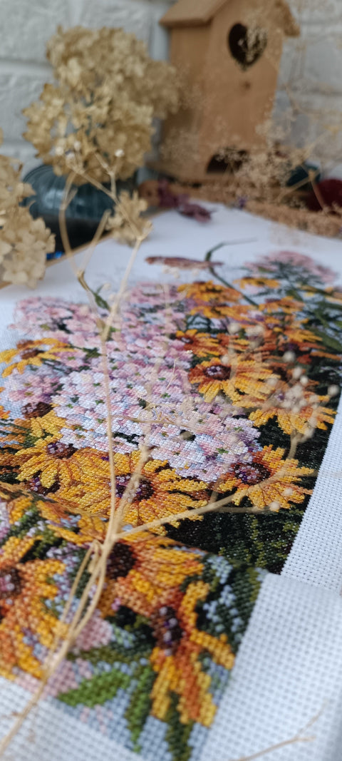 Rudbeckia and Phlox Floral Wall Decor, Botanical Design, Merejka, Yellow Pink Green Nature-Themed Home Accent