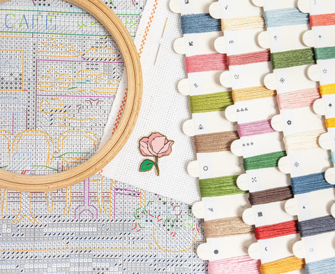 Cross Stitch Kit Sweet Parisian Street, Letistitch, 19×27 cm, Zweigart White Aida 16 Count, 54 Cotton Thread Colors