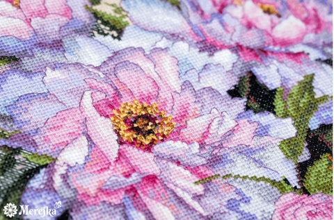 Cross Stitch Kit with Peony Design, Merejka, Aida 16 Ecru, DMC Threads, 22 × 24 cm