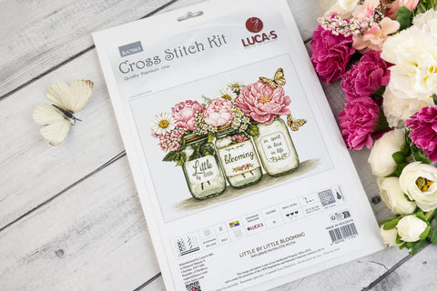 Luca-S Cross Stitch Kit Still Life, 27 x 20 cm, 38 Colors, Zweigart 20 Count Bellana Fabric, Cotton Threads