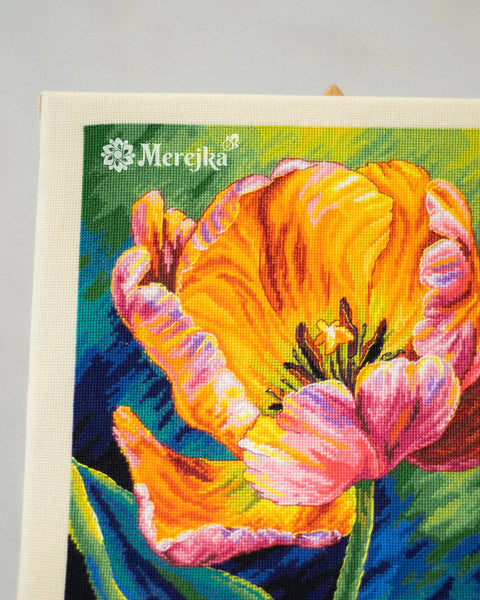 Cross Stitch Kit, Spring Awakening Floral Design, 27 x 27 cm, Merejka SK300, DMC 29 Colors, Zweigart Aida 16 Canvas