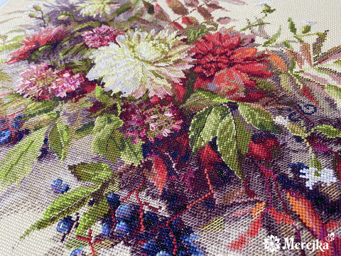 Merejka Autumn Cross Stitch Kit, 30x40 cm Embroidery Set with Canvas, Cotton Threads, Needle, Pattern and Instructions