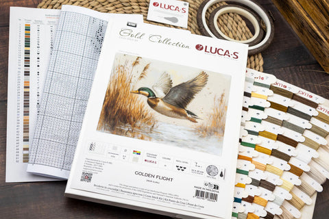 Luca-S Golden Flight Counted Cross Stitch Kit 33x25cm, Aida 16ct, 61 Colors