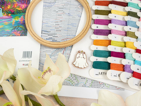 Cross Stitch Kit Shining Ghost Bay, Letistitch, 36 x 29 cm, Zweigart Aida 16 Count, 60-Color Cotton Thread Set