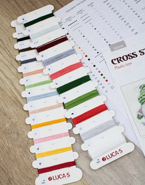 Luca-S Christmas Gnomes Cross Stitch Kit w/ Fabric, Threads, Needle & Chart