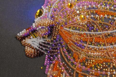 Golden Lion Bead Embroidery Kit, Abris Art, 27 Colors, 10,857 Beads, 53 x 30 cm Animal Design DIY Craft Set