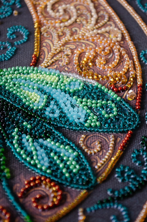 Bead Embroidery Kit, Nature Totem Animal Design, Abris Art, 25 x 25 cm, 6756 Beads, 20 Colors, Preprinted Chart