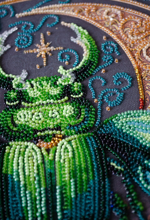 Bead Embroidery Kit, Nature Totem Animal Design, Abris Art, 25 x 25 cm, 6756 Beads, 20 Colors, Preprinted Chart
