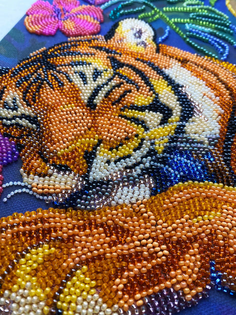 Bead Embroidery Kit Abris Art Sweet Dream Animal Design, 26 x 39 cm, 32 Colors, 12,067 Beads, DIY Wall Art%>
