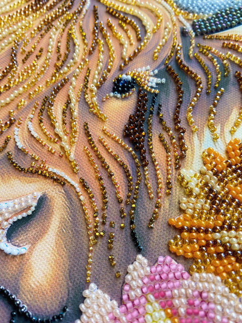 Bead Embroidery Kit Highland Belle Animal Design, Abris Art, 26x39 cm, 27 Colors, 7,631 Beads, AAB-965