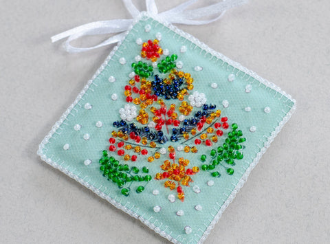 Christmas Bead Craft Kit, Winter Fairy Tale Decor, 719 Beads, 8 Colors, Abris Art, 13.2 x 6.6 cm