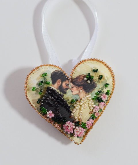 Bead Art Decoration Kit with Marked Base, Abris Art The Viscount Who Loved Me, 11 Colors, 540 Beads, 15x7 cm