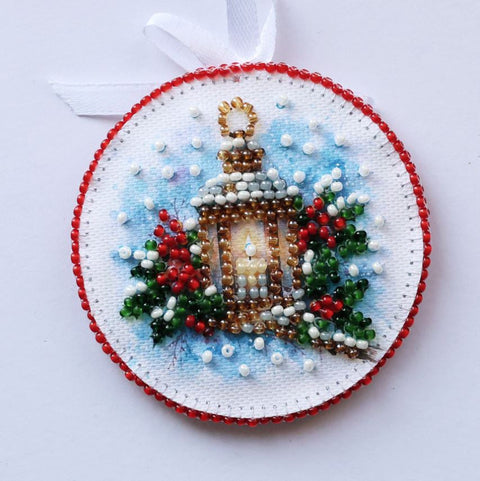 Christmas Bead Embroidery Kit, Singing Christmas Design, Abris Art Printed Canvas, 13.2 x 6.6 cm, 641 Beads, 12 Colors