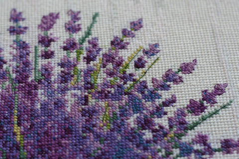 Cross Stitch Kit with Floral Provence Design, 14 Count White Canvas, 32 x 32 cm, 30 Colors, Abris Art AAH-064