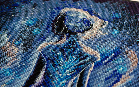 Cross Stitch Kit Keeper of Dreams, 25x43 cm, Abris Art, Black 14 Count Aida, 22 Colors, Metallic Thread, QR Code Pattern