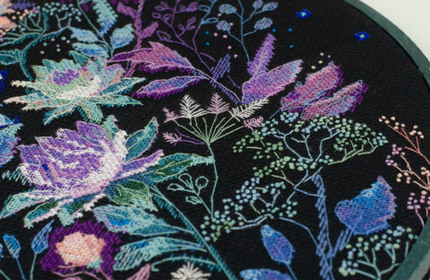 Cross Stitch Kit with Floral Design, Black 14 Count Canvas, 30 x 30 cm, 34 Thread Shades, Abris Art Night Euphoria