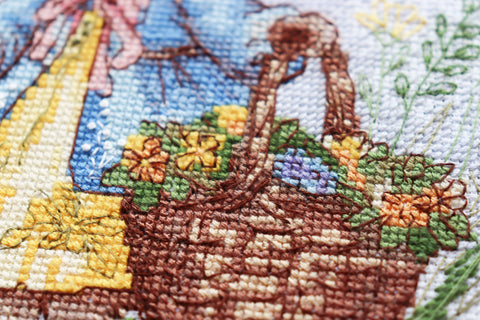 Spring Bunny Cross Stitch Kit, 14 Count Cotton Canvas, 25 Colors, Abris Art, 180 x 200 mm Embroidery Design