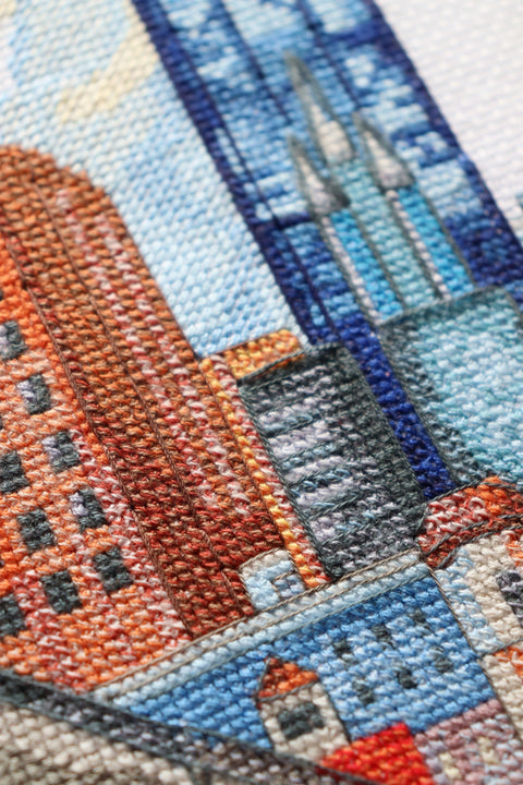 Cross Stitch Kit Cityscape, 14 Count White Canvas, 33 Colors, 50x25 cm, Abris Art AAH-219