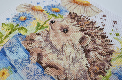 Cross Stitch Kit “Little Scout” 22x23 cm, Abris Art, 14 Count White Canvas, 25 Thread Colors, SAGA Chart