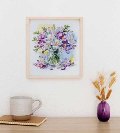 Cross Stitch Kit with Floral Bouquet Design, Abris Art, 14 Count White Canvas, 31 Colors, 17 x 17 cm, SAGA Chart