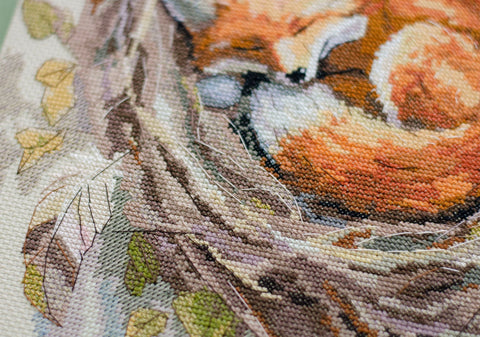 Cross Stitch Kit Animal-Themed Home Decor, Abris Art, 14 Count Coffee Canvas, 36 Colors, 30 x 30 cm, Square Design