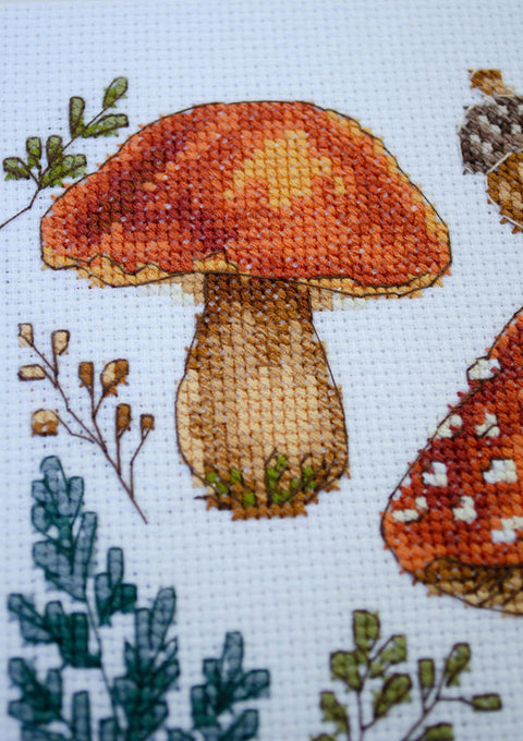 Cross Stitch Kit, Forest Botanical Design, 14 Count White Canvas, 27 Colors, 19 x 29 cm, Abris Art