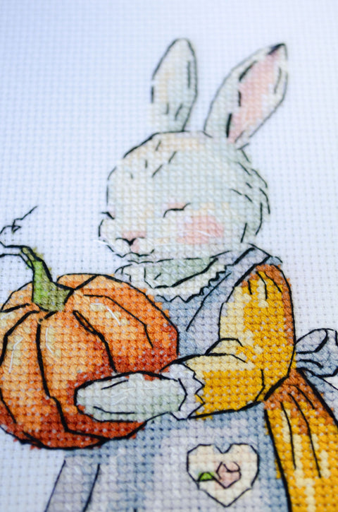Cross Stitch Kit, Mother Rabbit Family Scene, Abris Art, 14 Count White Canvas, 24 Colors, 15x21 cm, Animal Design