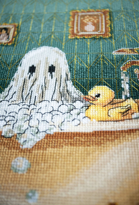 Cross Stitch Embroidery Kit Haunted House Ghost, Abris Art, 34 Colors, White 18 Count Canvas, 15x23 cm Pattern