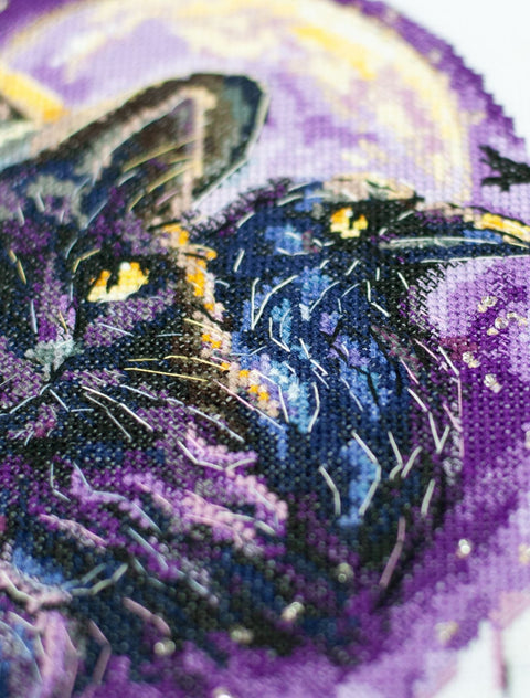 Cross Stitch Kit “Shadows of Magic” Animal Design, 20x20 cm, Abris Art, 14 Count White Canvas, 30 Thread Colors