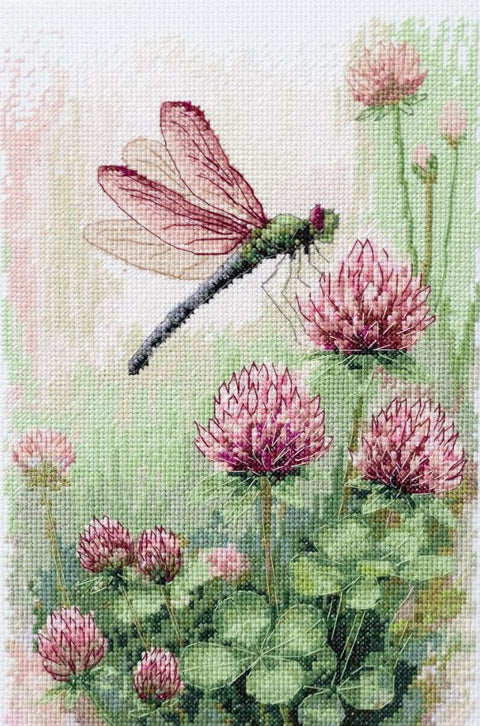Cross Stitch Kit Sweet Clover Floral Design, 18 x 26 cm, Zweigart Aida 14 ct, 37 Colors, Abris Art