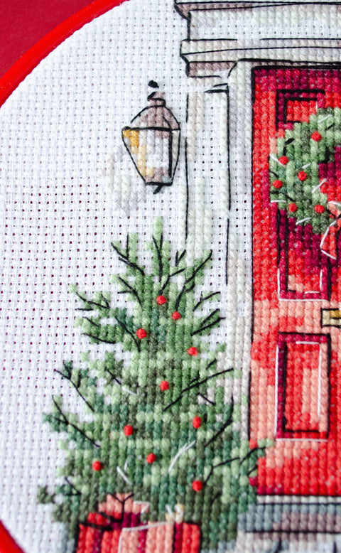 Christmas Cross Stitch Kit, Festive Greeting Design, 15x15 cm, 14 Count White Canvas, 18 Colors, Abris Art