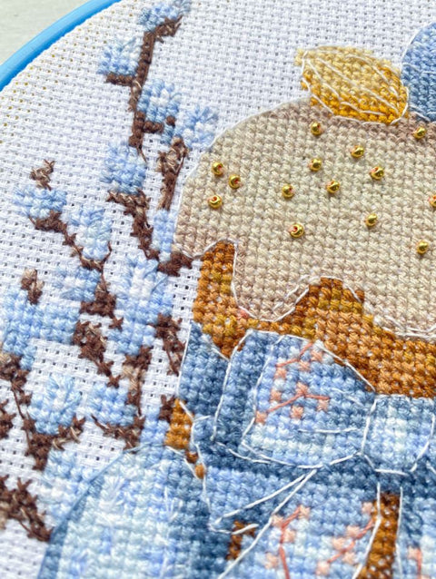Easter Cross Stitch Kit, 15 x 15 cm Finished Design, Abris Art, White Aida 14 Count, 19-Color Floss, Hoop, Beads & Needles