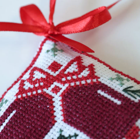 3D Christmas Bell Cross Stitch Kit, Abris Art Embroidery Ornament, 7.7 × 7.7 cm, Zweigart Aida 14 ct Canvas, Hanging Decoration