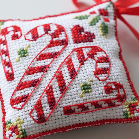 3D Christmas Cross Stitch Ornament Kit, Christmas Joy, Zweigart Aida 14 ct, 7.7 cm, Abris Art