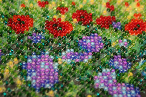 Mini Bead Embroidery Kit, Wildflower Meadow Design, 15 x 15 cm, Abris Art Canvas, 2,000 Beads, 13 Colors