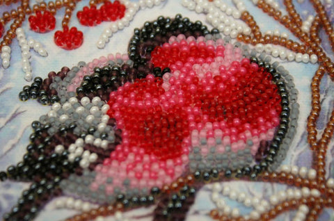 Mini Bead Embroidery Kit with Animal Motif, Warmth Together, 15x15 cm, Abris Art, 12 Colors, 2018 Beads