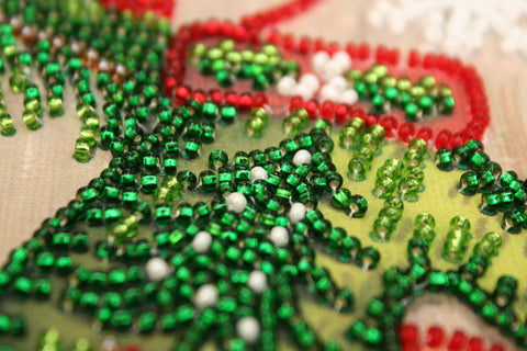 Mini Bead Embroidery Kit for Winter Holiday Card or Picture, Abris Art, 15 x 15 cm, 1,929 Beads, 8 Colors