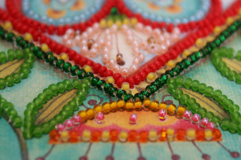 Mini Bead Embroidery Kit, Summer Heart Design, Abris Art, 15 x 15 cm Canvas, 1982 Beads in 11 Colors