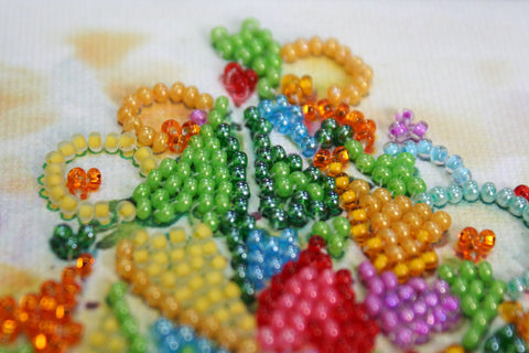 Mini Bead Embroidery Kit, Holiday Heart Design, 15x15 cm Canvas, 1380 Beads, 13 Colors, Abris Art DIY Craft Set