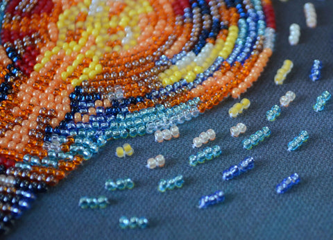 Mini Bead Embroidery Kit Bring the Light, 15 x 15 cm, Abris Art, 1,736 Beads, 14 Colors, Printed Canvas