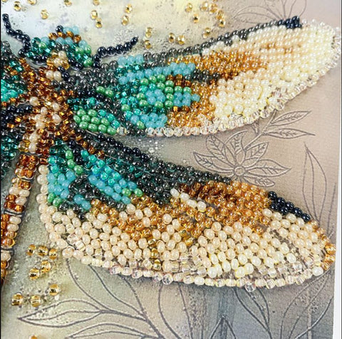 Bead Embroidery Kit Emerald Wings, Animal Motif, 15x15 cm, Abris Art, 12 Colors, 1700 Beads, Printed Canvas and Japanese Needles