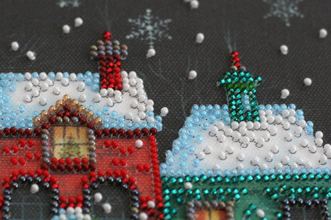 Bead Embroidery Kit, Winter Fairy Tale Christmas Village Design, Abris Art, 20x20 cm, 17 Colors, 3711 Beads