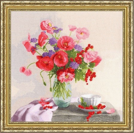 SM022 Poppies and Currant Cross Stitch Kit from Golden Fleece