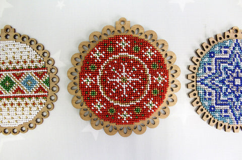 Christmas Red Bauble Cross Stitch Kit, MP Studia Ornament Set with Fabric, Threads, Needle, Pattern and Instructions
