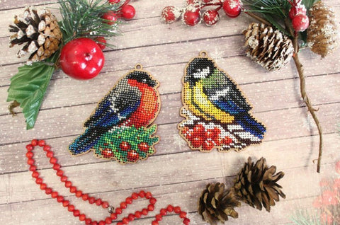 Christmas Embroidery Kit for Tree Ornament, Snowbird Motif, MP Studia Holiday Craft Project, Beginner-Friendly Hanging Decoration