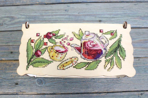 Wooden Tea Box with Embroidered Berry Design, Natural Wood Organizer for Tea Bags, Herbal Blends and Kitchen Accessories by MP Studia