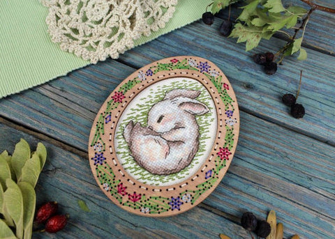 Mini Cross Stitch Kit on Wooden Base, Sleeping Rabbit Motif, Perforated Wood, Embroidery Pattern, MP Studia DIY Craft Decor