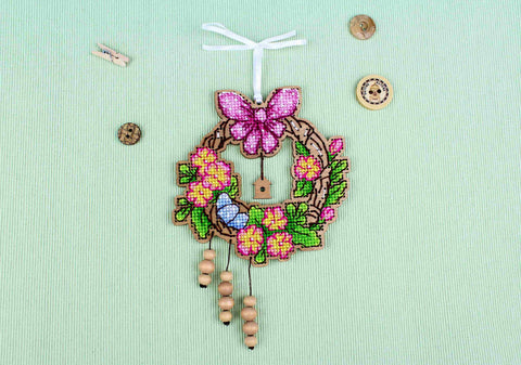 Easter Wreath Cross Stitch Kit on Perforated Wood Base, 12×12 cm, MP Studia, Seasonal Embroidery Craft Project