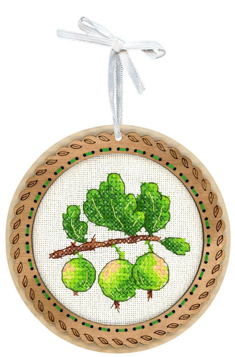 Wooden Cross Stitch Kit with Gooseberry Motif, MP Studia, 10x10 cm Natural Wood Base, Rustic Berry Design